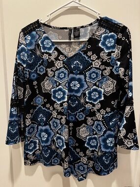 new directions Petite Small Black with Blue Vibrant Design. 3/4 sleeves